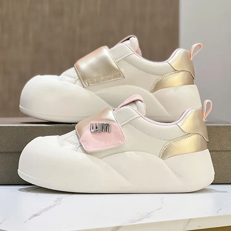 厚底小白鞋女2025秋季新款魔术贴大头面包鞋百搭时尚运动休闲板鞋