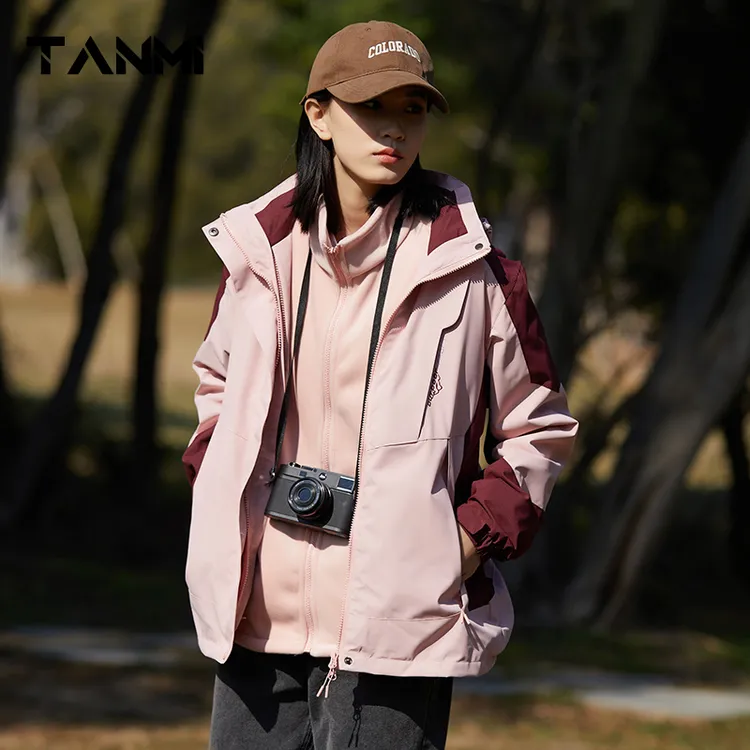 【源头工厂】运动休闲防风防水情侣冲锋衣三合一拆卸登山服女款