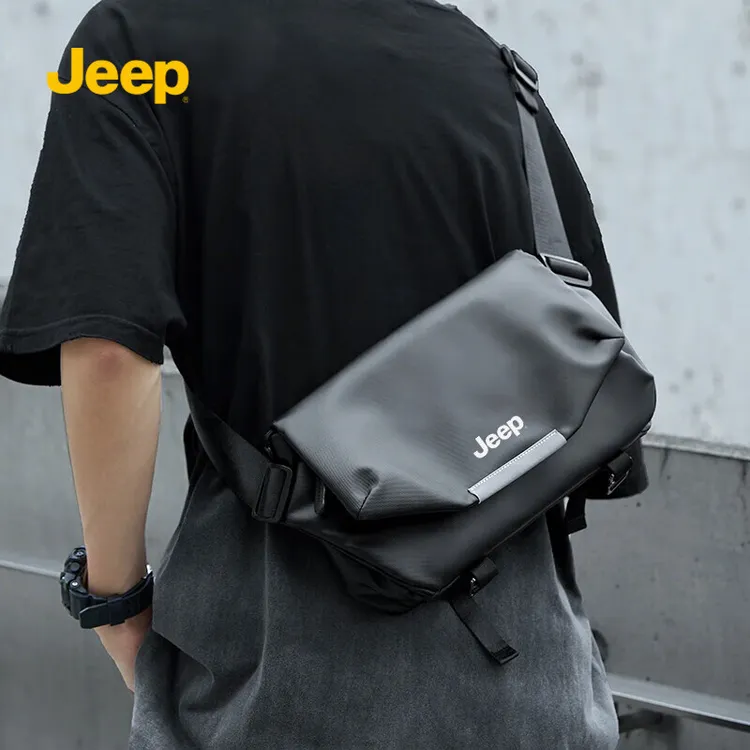 JEEP/吉普斜挎包男款磁吸扣胸包轻便大容量单肩包通勤多功能背包
