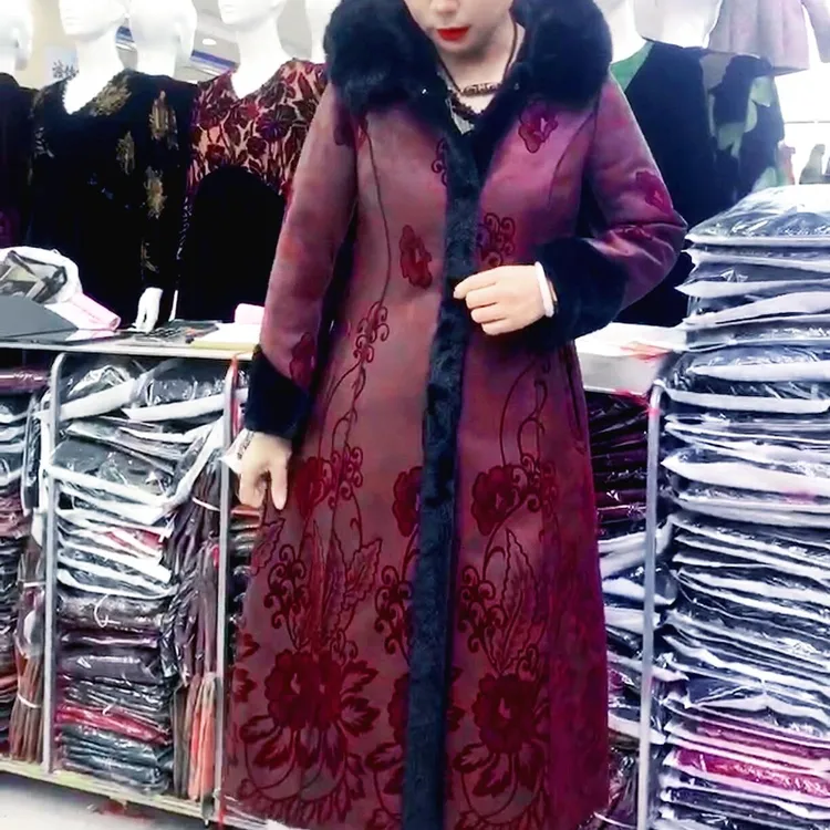 鹿皮绒雕花女装长款加绒连帽两面可穿大衣