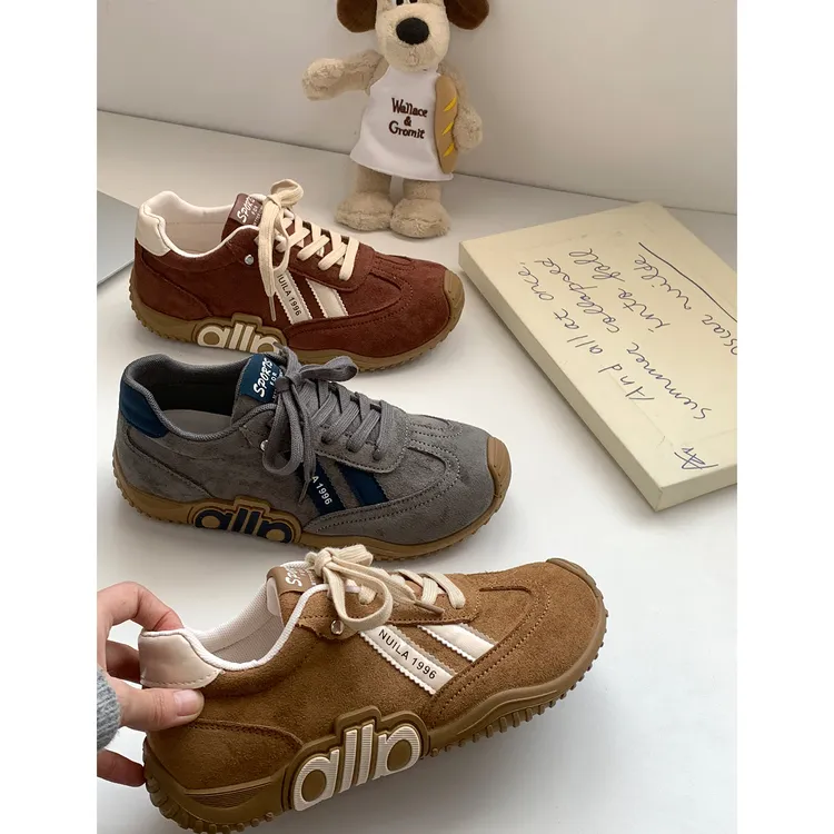 鞋有亿 2025秋冬新款驼色外穿德训鞋女时尚绒面休闲防滑鞋阿甘鞋