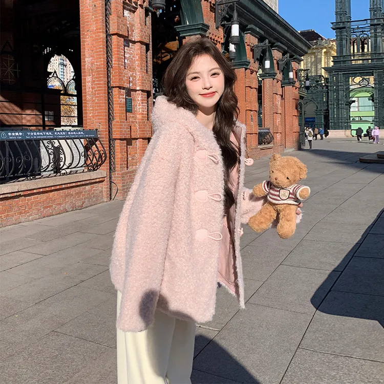 粉色甜美减龄加厚保暖羊羔毛外套女2025冬季新款皮毛一体连帽棉服