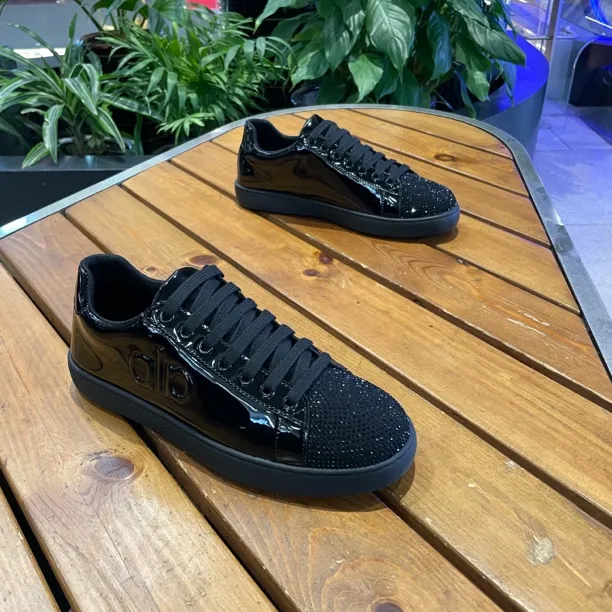 欧洲站亮面2025秋冬季百搭潮流时尚男士板鞋软底舒适透气休闲板鞋