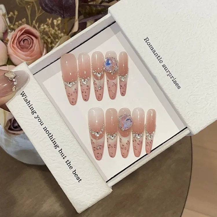 粉色豹纹法式穿戴甲轻奢设计手工美甲片高级感