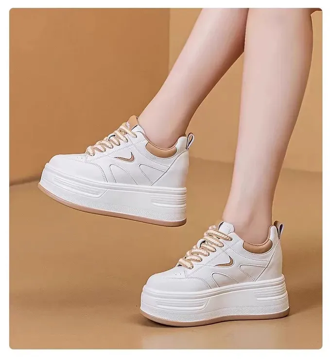 软底厚底轻便小白鞋女2025新款秋季爆款小个子运动内增高女鞋