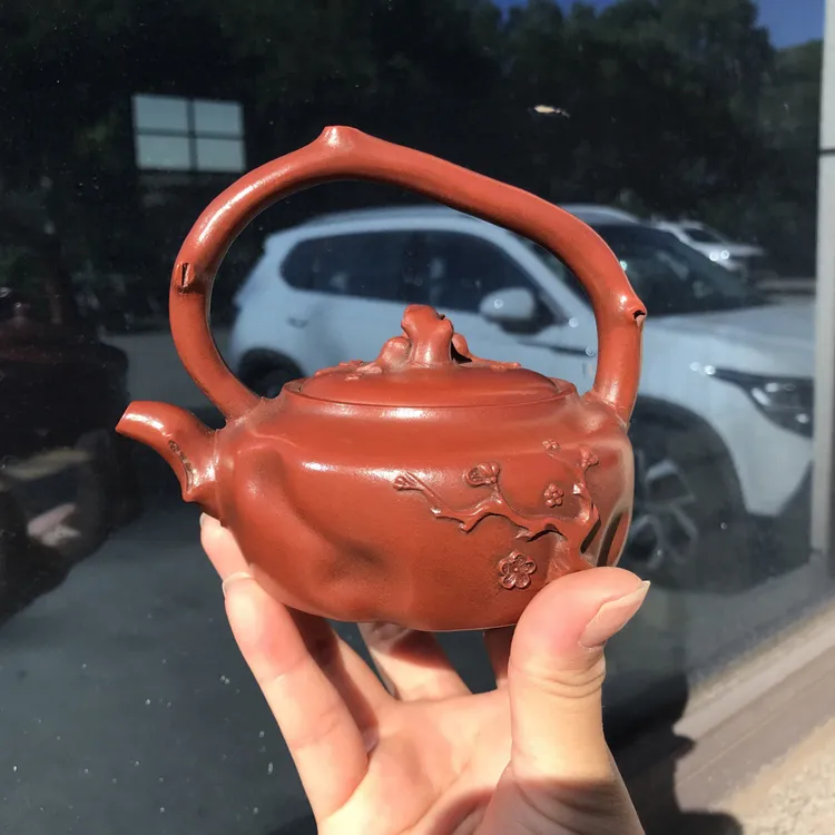 重器推荐 【梅桩提梁】 百年锡山 朱泥 220cc 作者：邵沛华 