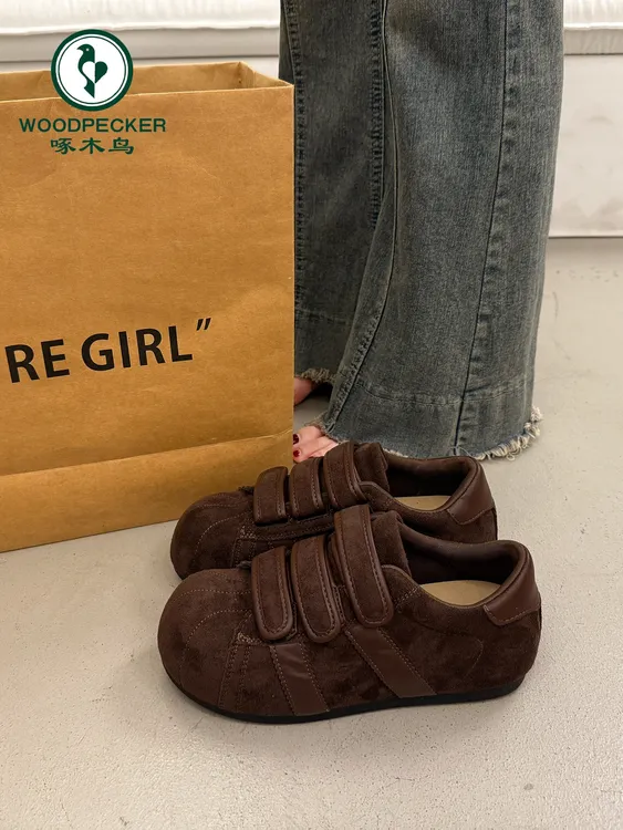 啄木鸟爆款小众厚底板鞋女冬德训鞋2025新款内增高加绒运动面包鞋