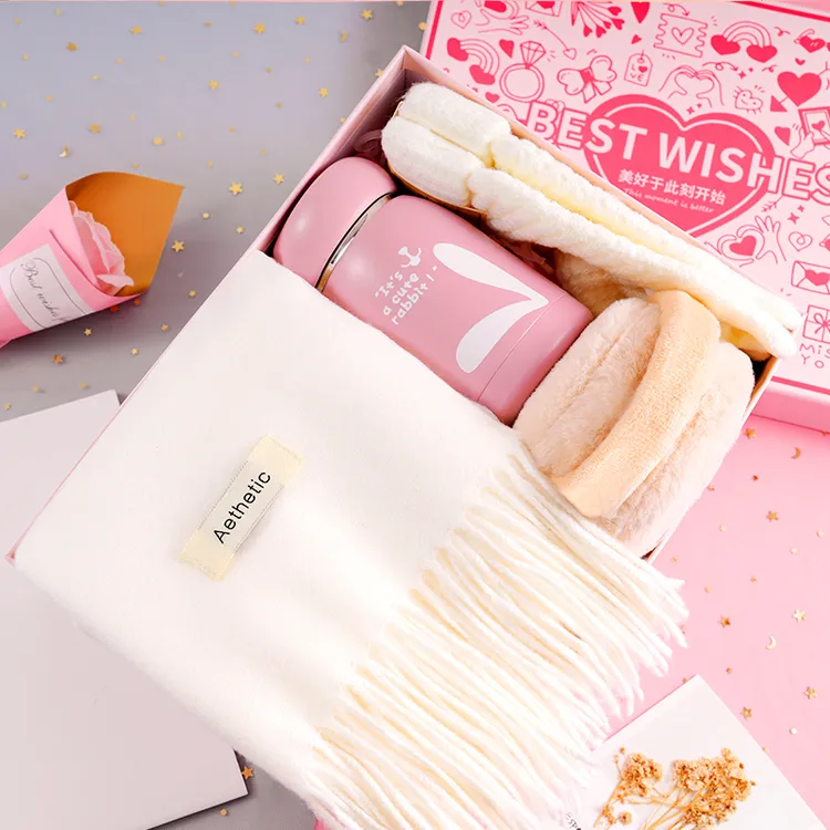 冬季高级生日礼物送女友闺蜜老婆围巾入冬四件套礼盒推荐保暖围脖