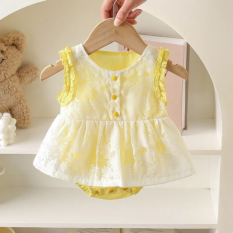 夏款婴儿新款宝宝婴开裆连体衣透气夏天红色外出服薄款可爱半背裙