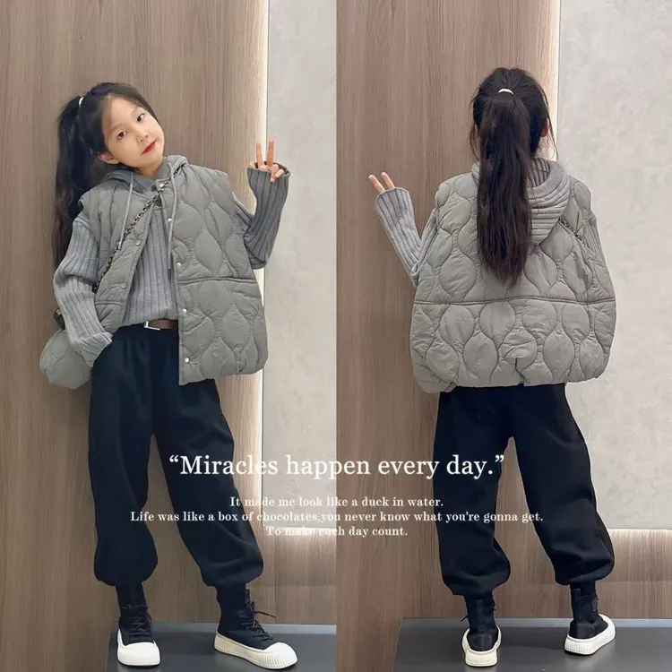 女童马甲秋冬2025新款女大童超好看洋气秋装外穿儿童夹棉加厚上衣