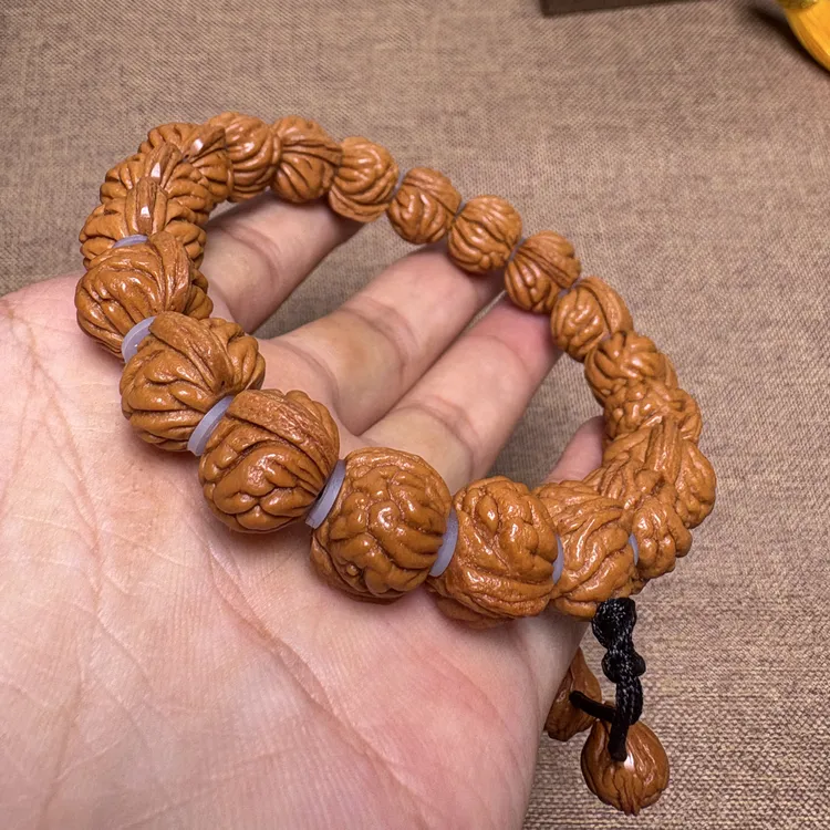 野生秦岭柳叶龙纹桃核精品文玩手串