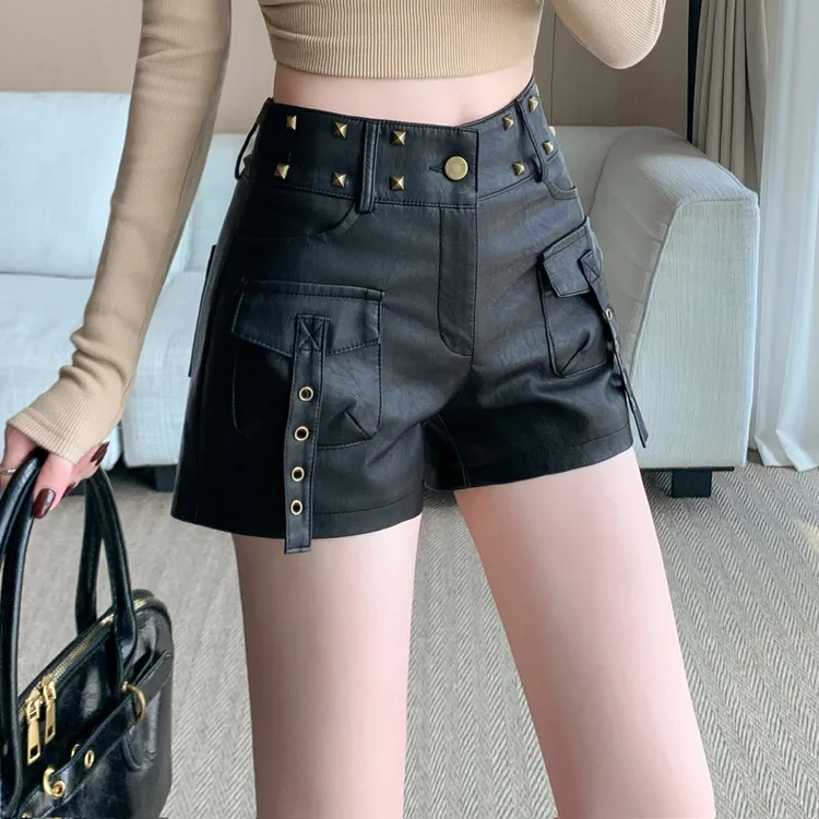 美式工装PU皮短裤女2025秋冬新款高腰显瘦ins时尚a字阔腿皮裤靴裤