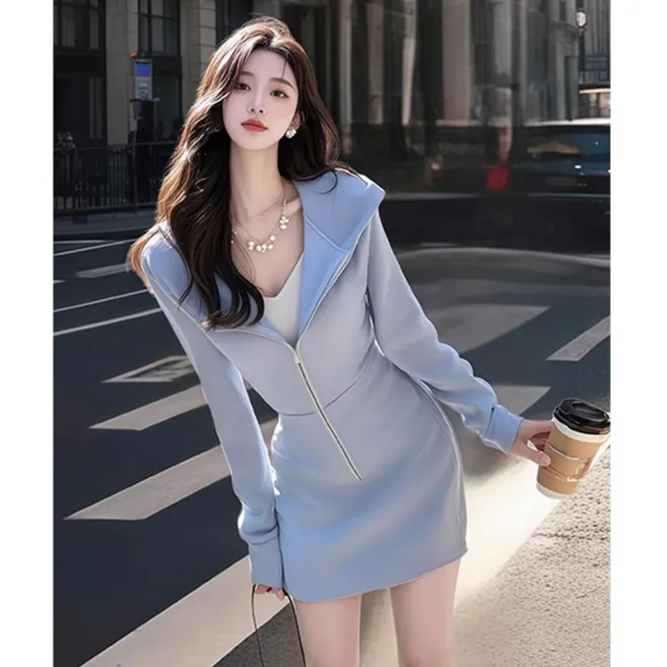 小个子爆款卫衣短款连衣裙女2026春秋新款韩系气质蓝色高级感裙子