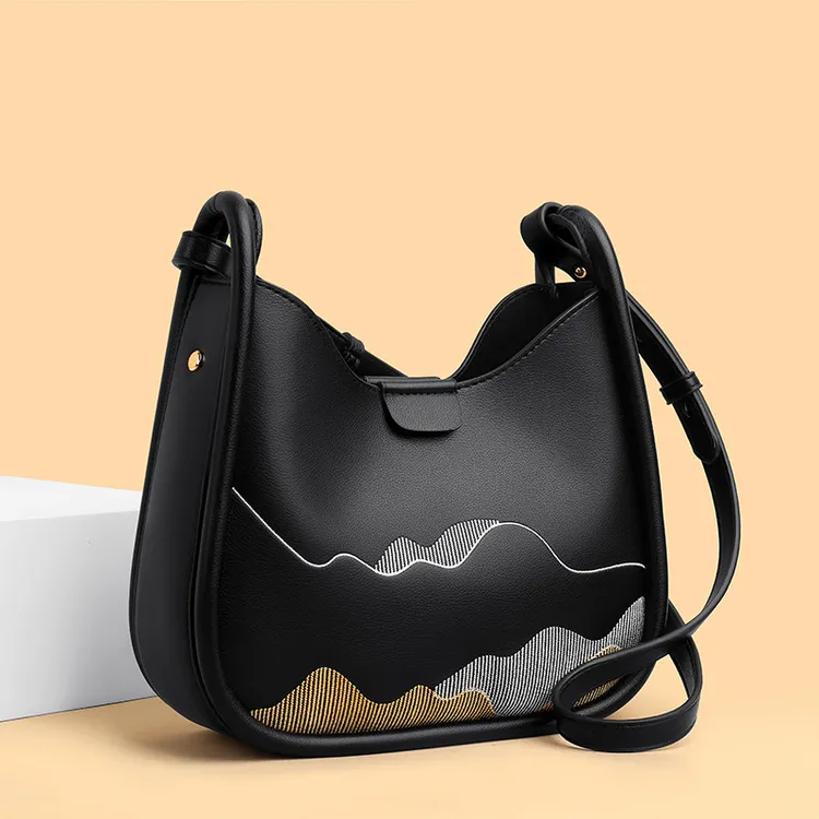 洋气大容量红色时尚马鞍包手提包国风包女包百搭腋下包新斜挎包