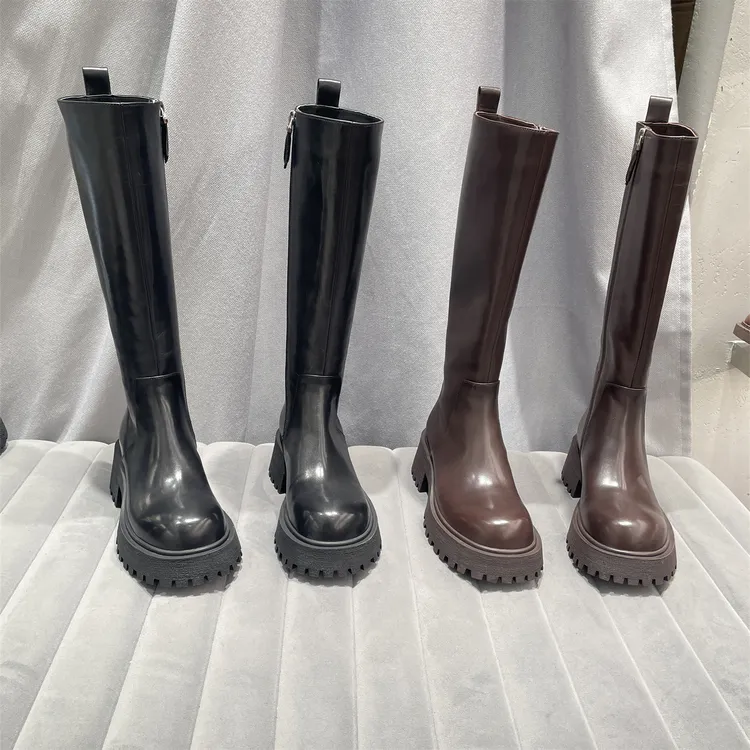 欧洲站2025秋款真皮女鞋百搭时尚侧拉链圆头厚底牛皮面骑士高筒靴