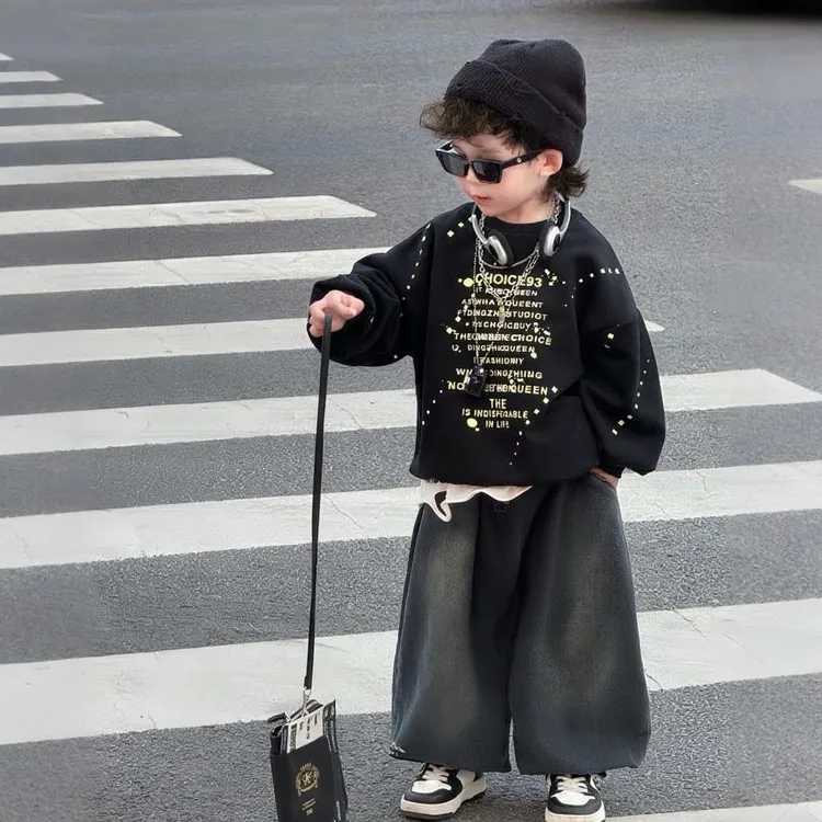 潮感buff—甩漆字母宽松洋气卫衣韩国童装2025/秋