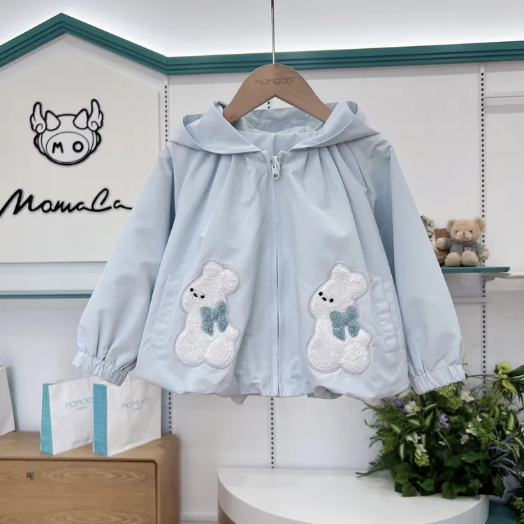 MOMOCO女童秋季儿童时尚韩版休闲可爱兔贴布连帽外套77730107005