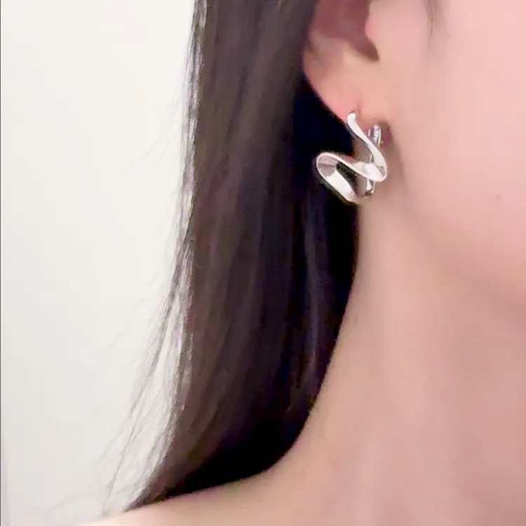 合金耳饰 几何银色金属耳圈女气质轻奢小众设计高级感