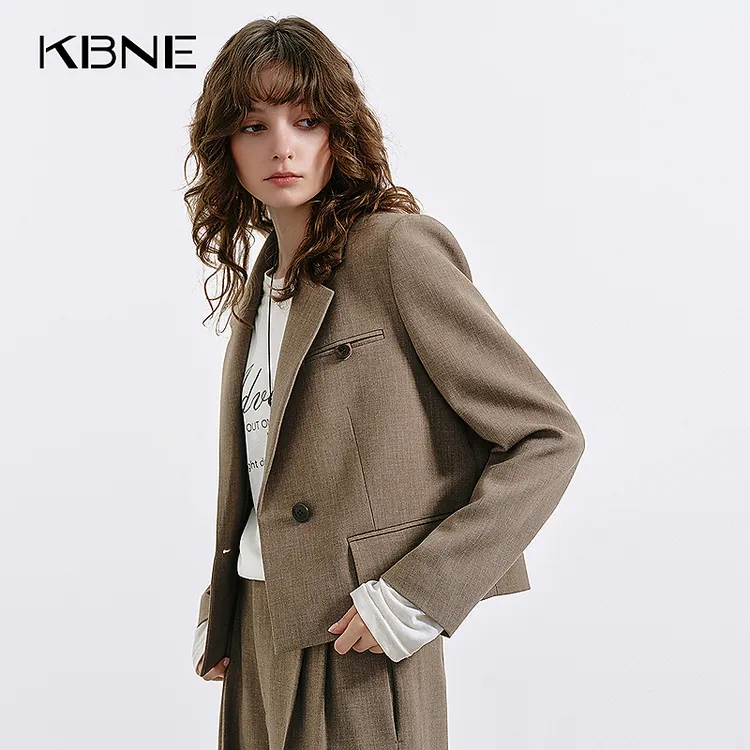 KBNE西装外套女款爆款2025新款洋气高级感小西服通勤复古短西装女