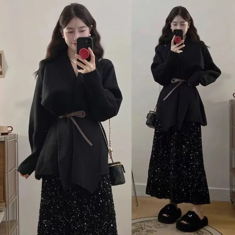 大码秋冬女高级黑色毛衣外套亮片半裙两件套200斤简约韩版