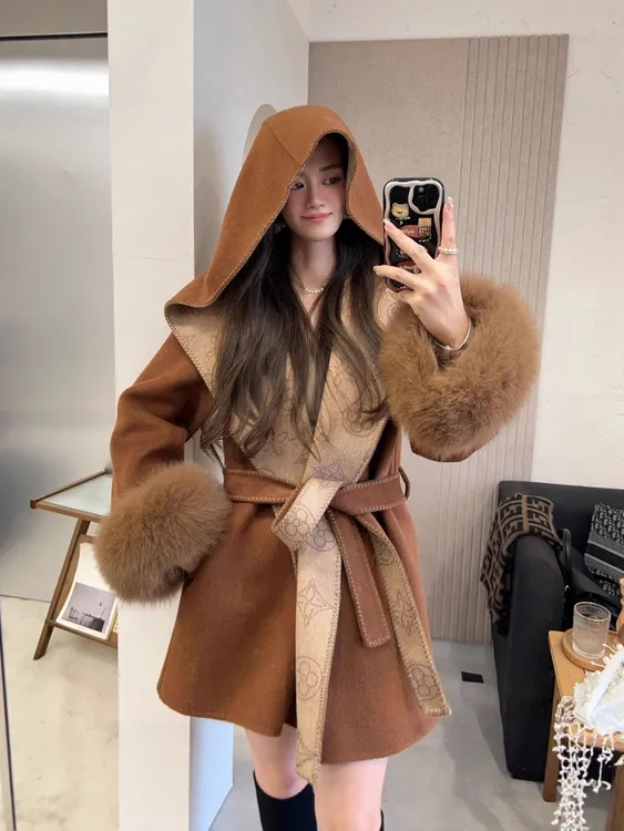 2025新款连帽印花羊毛双面呢子中长款外套女款秋冬大衣