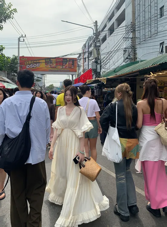 EIA一尧【泰兰德夏日】复古松弛买手设计感连衣裙度假小众收腰大摆