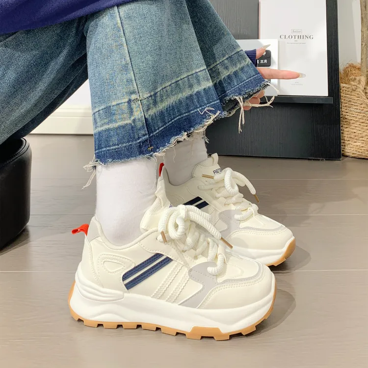 人本情侣鞋时尚百搭休闲鞋子2025秋冬爆款条纹简约风运动鞋小白鞋