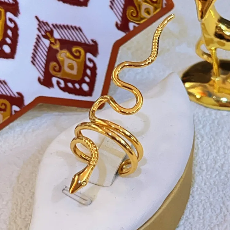 钛钢戒指 哈尼西牧时尚华丽戒指#0008593