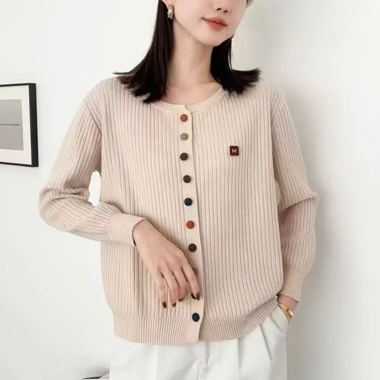 2025春秋彩色纽扣设计感针织开衫女百搭坑条毛衣宽松圆领长袖上衣