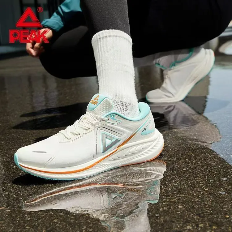 Peak/匹克态极-骋风秋冬版学生通勤跑鞋耐磨训练鞋轻便回弹运动鞋