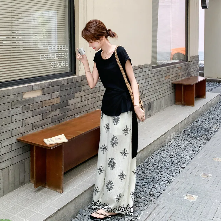 黑色T恤印花阔腿裤套装2025女夏新款松弛感穿搭小众ins风两件套潮