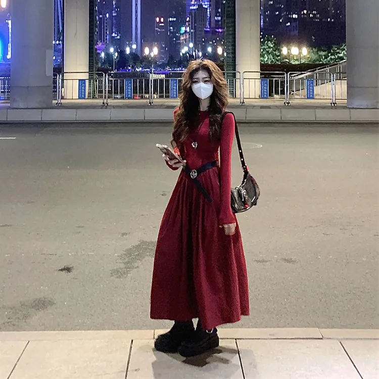 法式复古赫本风气质套头长袖红色连衣裙收腰显瘦高级感长裙子
