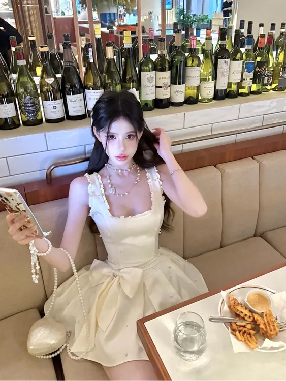 富家千金公主风优雅花边方领收腰蝴蝶结无袖珍珠纯欲连衣裙短裙子