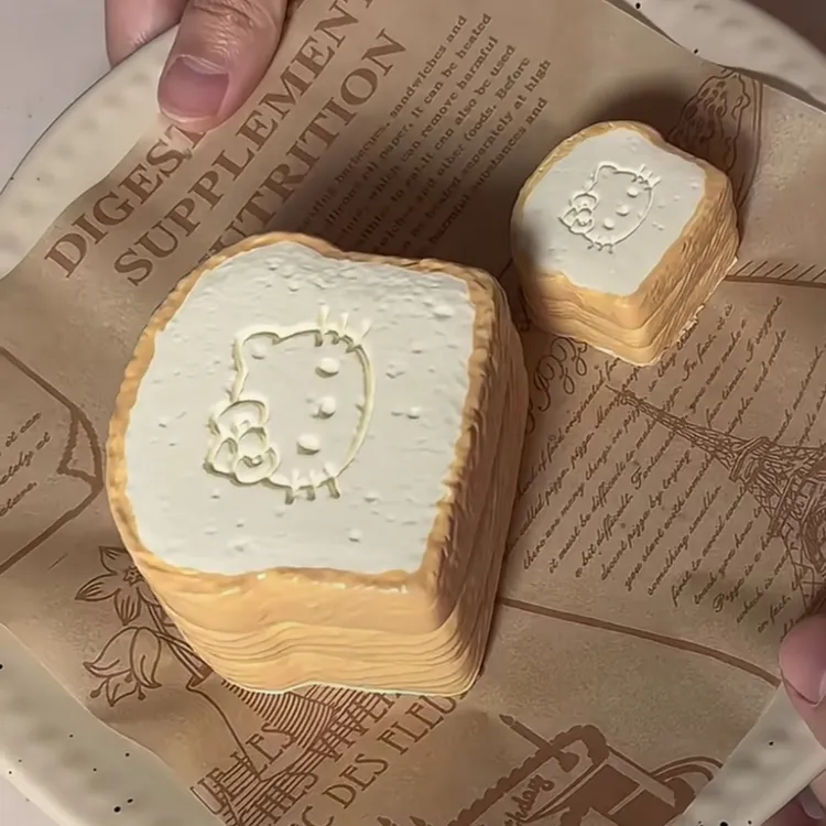 【现货新品】烂泥kt三层厚吐司食品级硅胶捏捏玩具土豆泥生椰包挂件