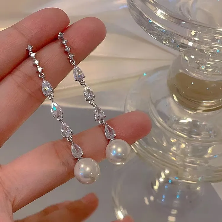 超闪气质流苏珠珠款耳环女轻奢长款小众独特设计耳钉法式复古耳饰