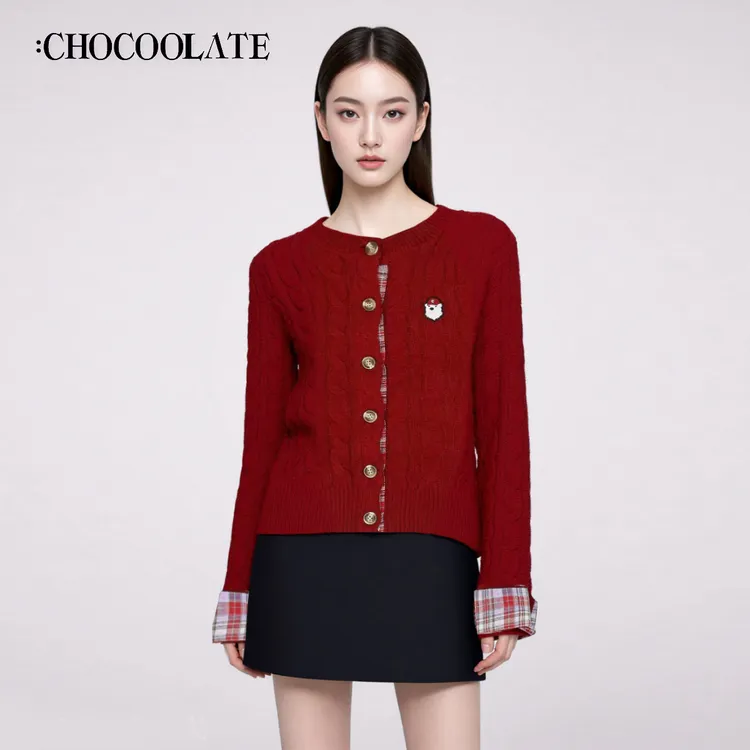 ：CHOCOOLATE复古学院风红色毛衣撞色格纹拼接麻花保暖毛衣外套