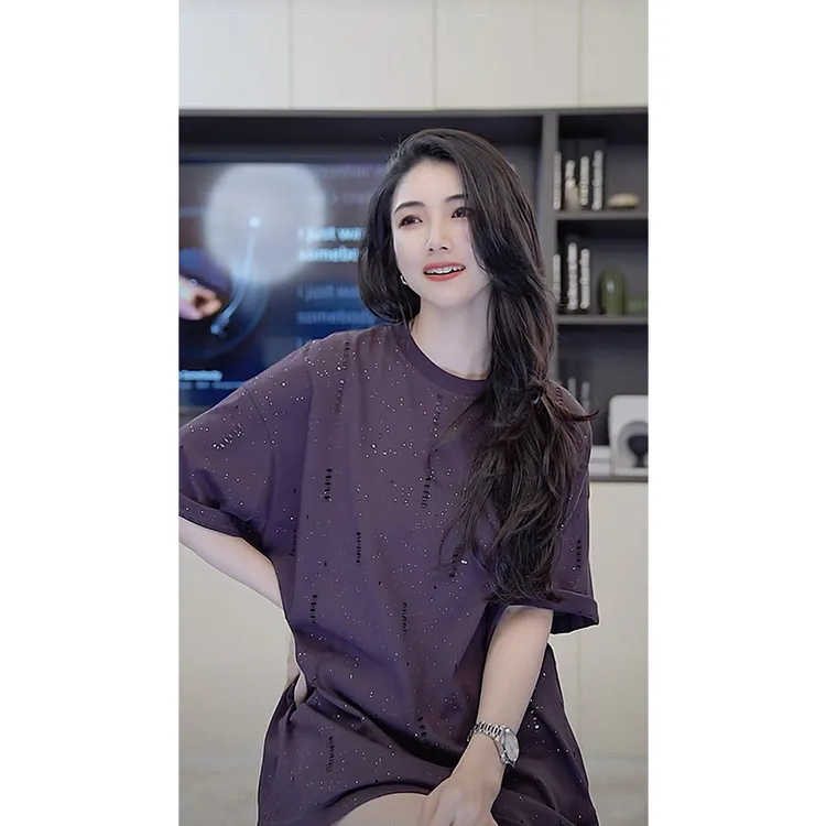 小乖逃三色X白色紫色T恤镂空T恤休闲时尚圆领上衣闪闪M8686