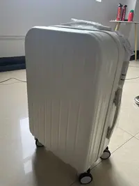抗压旅行箱登机箱女士万向轮白色成人