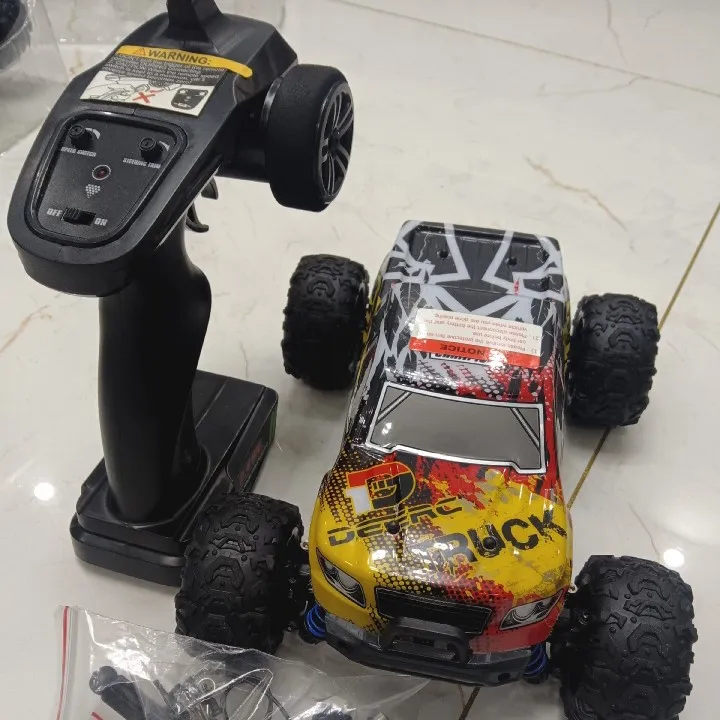 鹏翔1：18四驱越野车，RC高速车，全比例，速度50KM，成色：9新