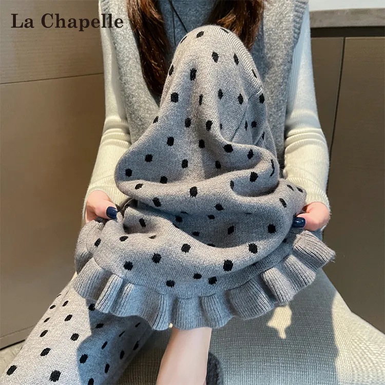拉夏贝尔木耳边波点微喇叭裤女秋季新款高腰垂感针织羊绒糯米裤子