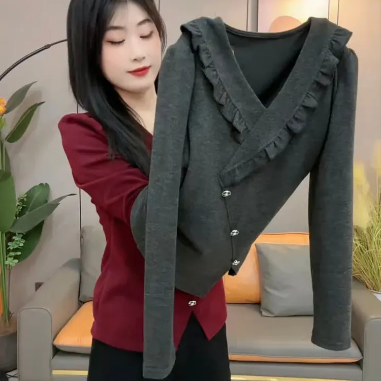 大码女装春季新款时尚气质V领菲菲边上衣洋气百搭显瘦遮肉小衫