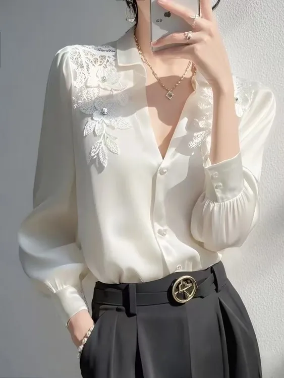 SS1299漂亮小衫法式高级感独特别致超好看气质白色缎面衬衫上衣