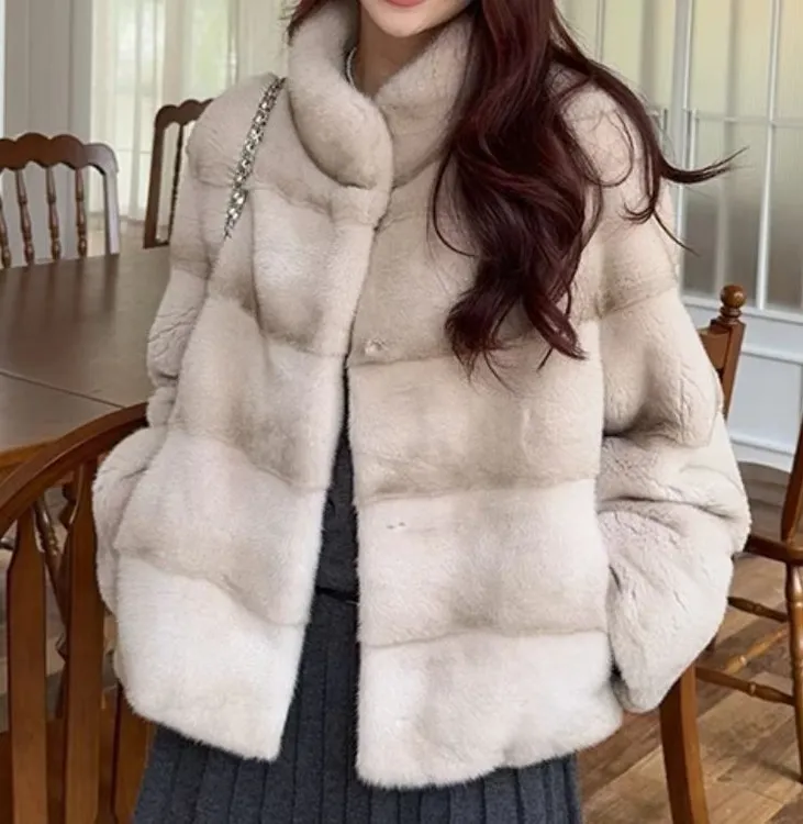 2025冬季设计师新款竹节貂百搭高端轻奢时尚短外套舒适保暖亲肤