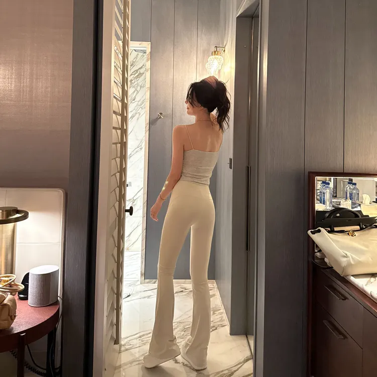 菠萝宝宝yuna【零度】夏季时尚气质显瘦休闲外穿微喇超模瑜伽裤YE3