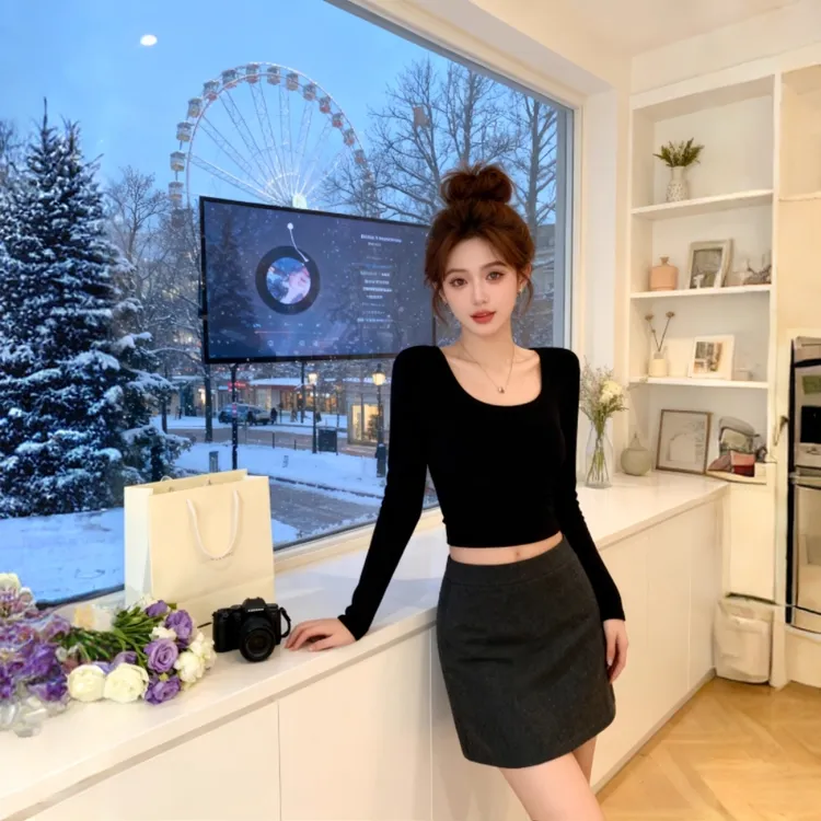 2026早春新款黑色双U领显瘦打底衫女内搭低领露脐短款洋气T恤上衣