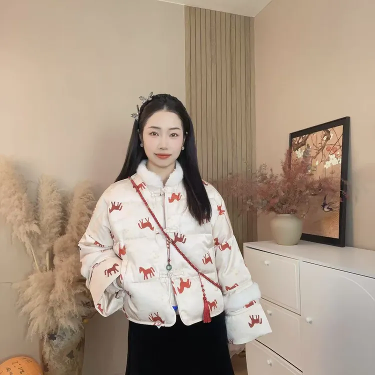 2025国风羽绒服女中式短款洋气时尚显瘦立领保暖外套小个子冬季