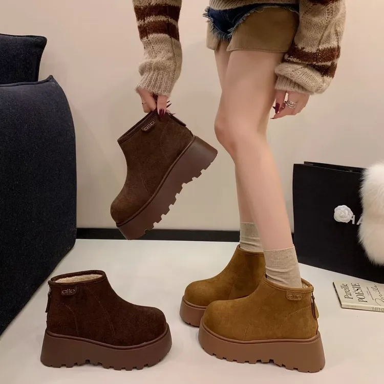 厚底雪地靴女冬季加绒加厚保暖防滑东北棉鞋时尚百搭短靴瘦瘦靴