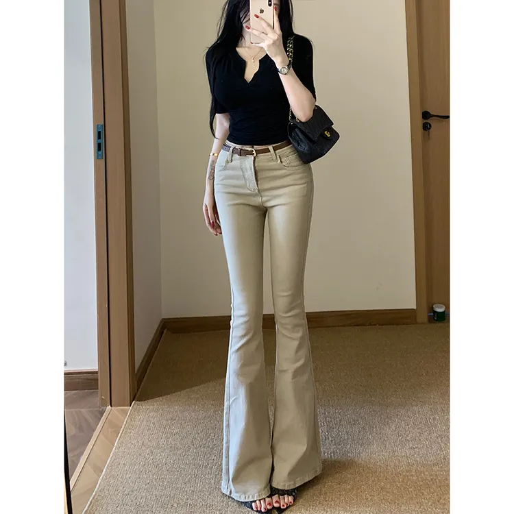 老钱风复古卡其色简约微喇牛仔裤女2025早秋新款高腰弹力显瘦长裤
