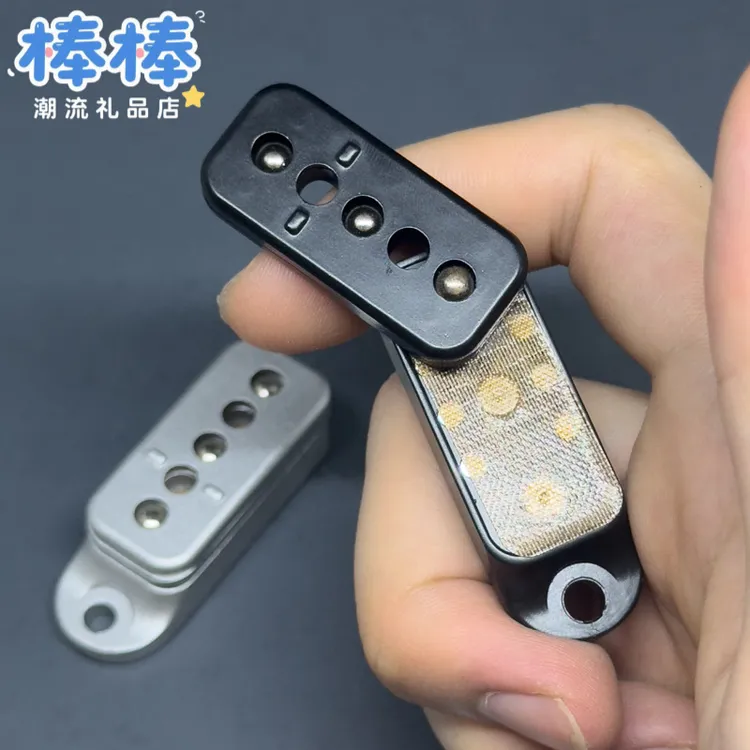 源头上上签无限位EDC推牌多种玩法啪啪币成人解压玩具PPB电报夹