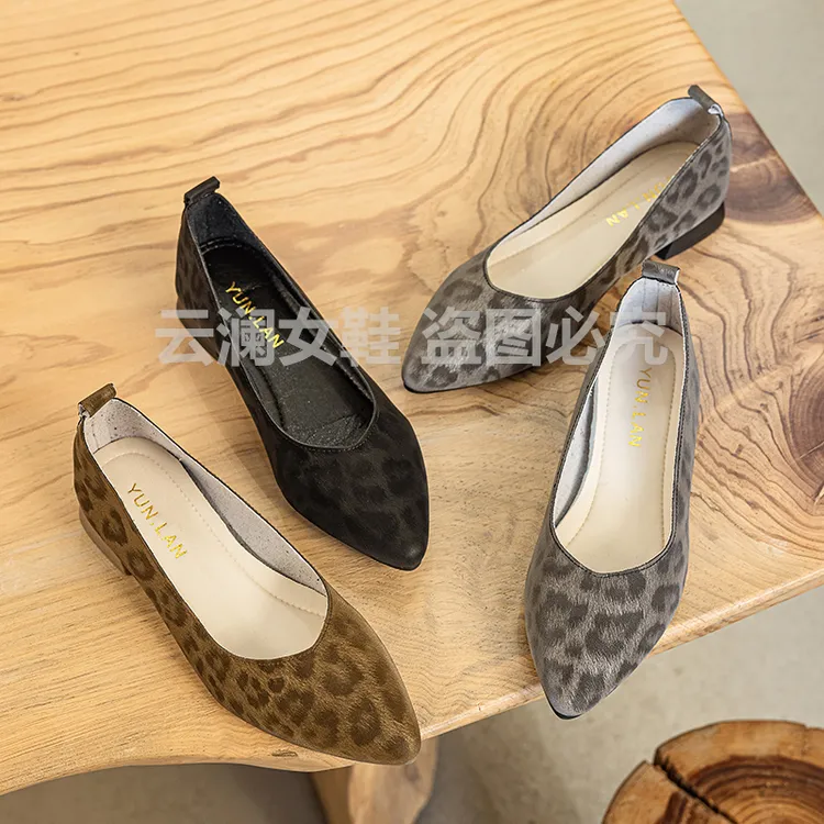 低跟浅口豹纹粗跟四季通用单鞋百搭时尚平底鞋春季尖头气质